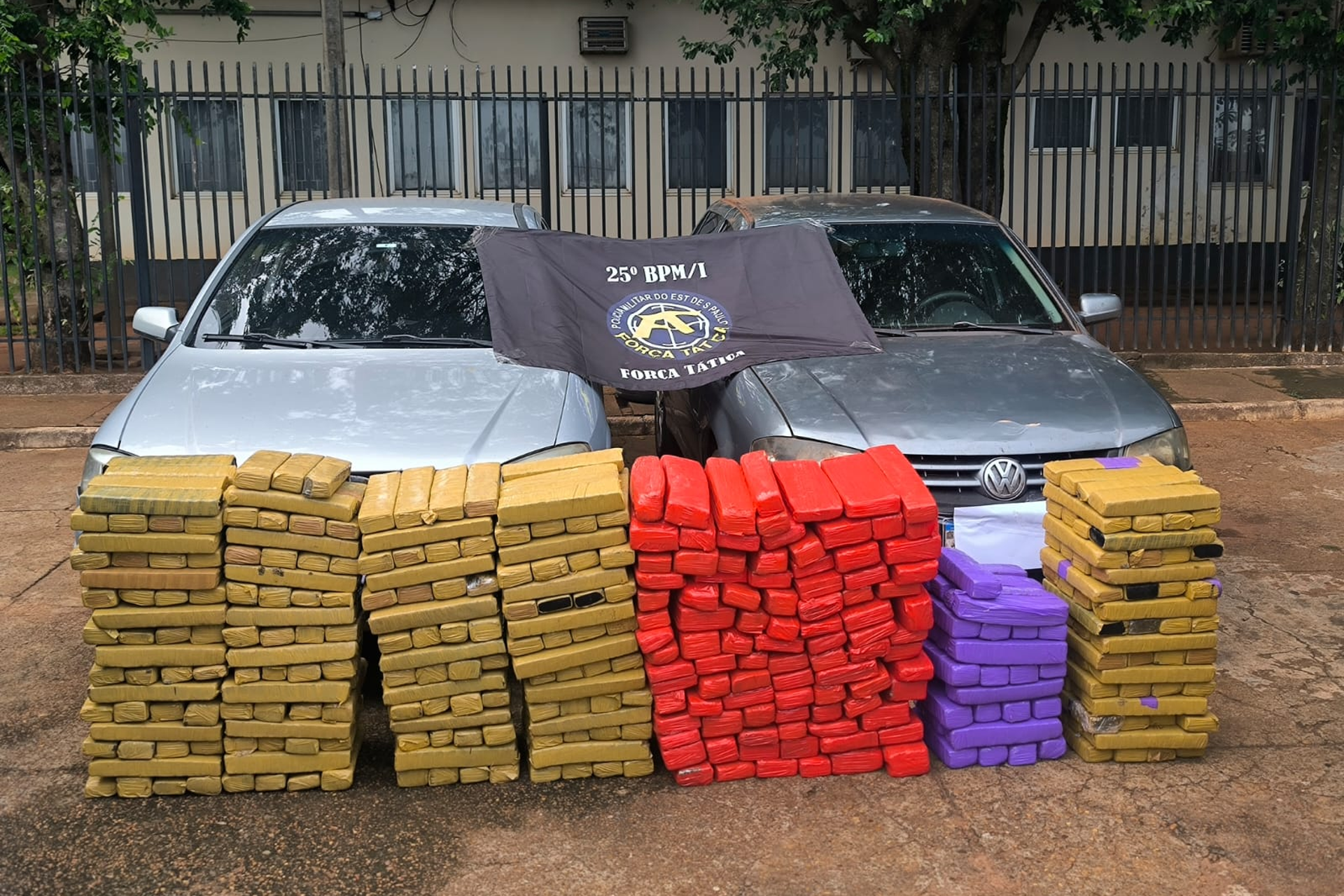 Polícia Militar apreende 410 kg de maconha durante operação no interior de SP