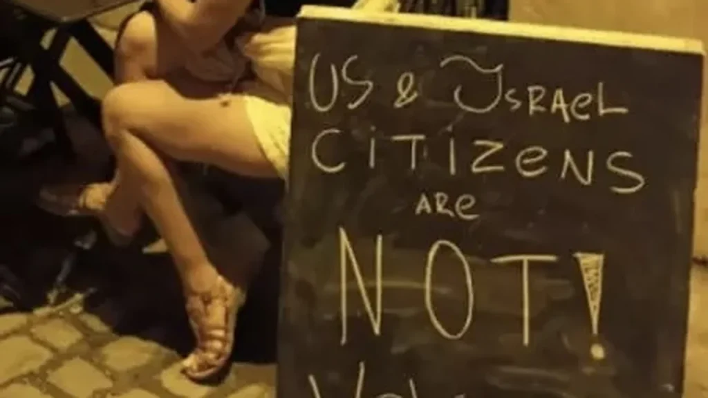 prefeitura-do-rio-de-janeiro-cancela-registro-de-bar-que-proibiu-americanos-e-israelenses-e-acende-debate-sobre-os-limites-da-liberdade-comercial